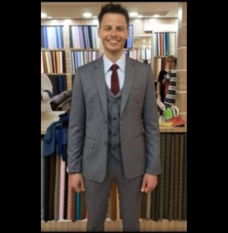 Why Choose a Tailor Near Khao Lak Resorts for Bespoke Clothing